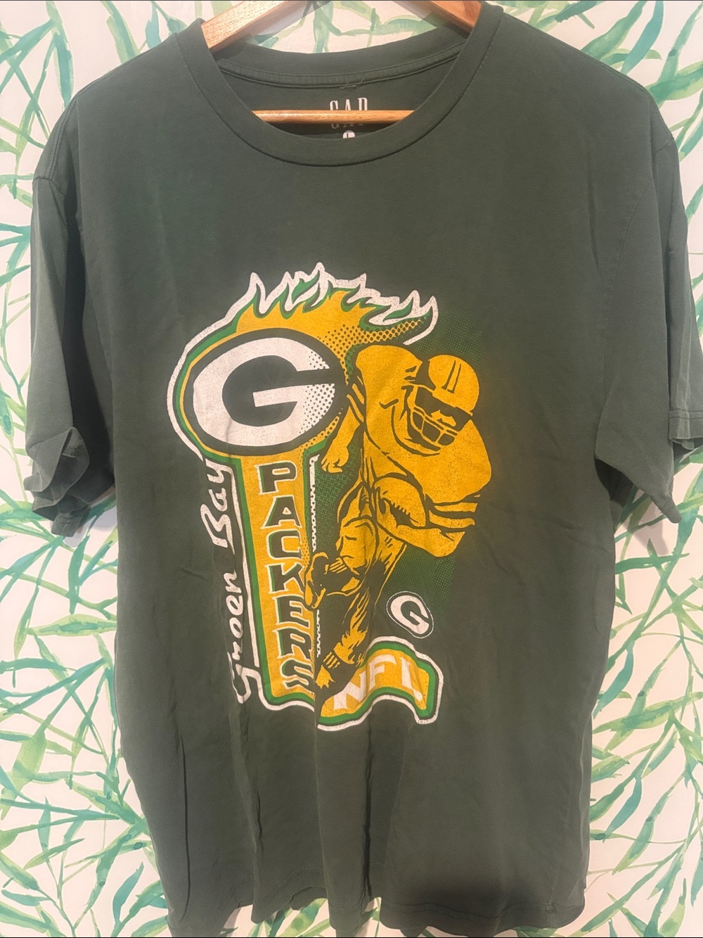 GAP Green Packers Graphic Tee with Yellow Accent
